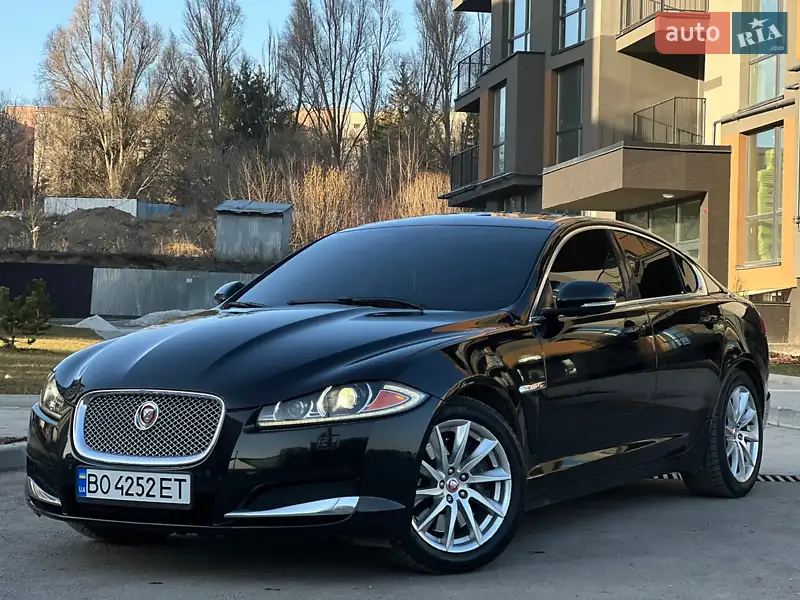 Jaguar XF