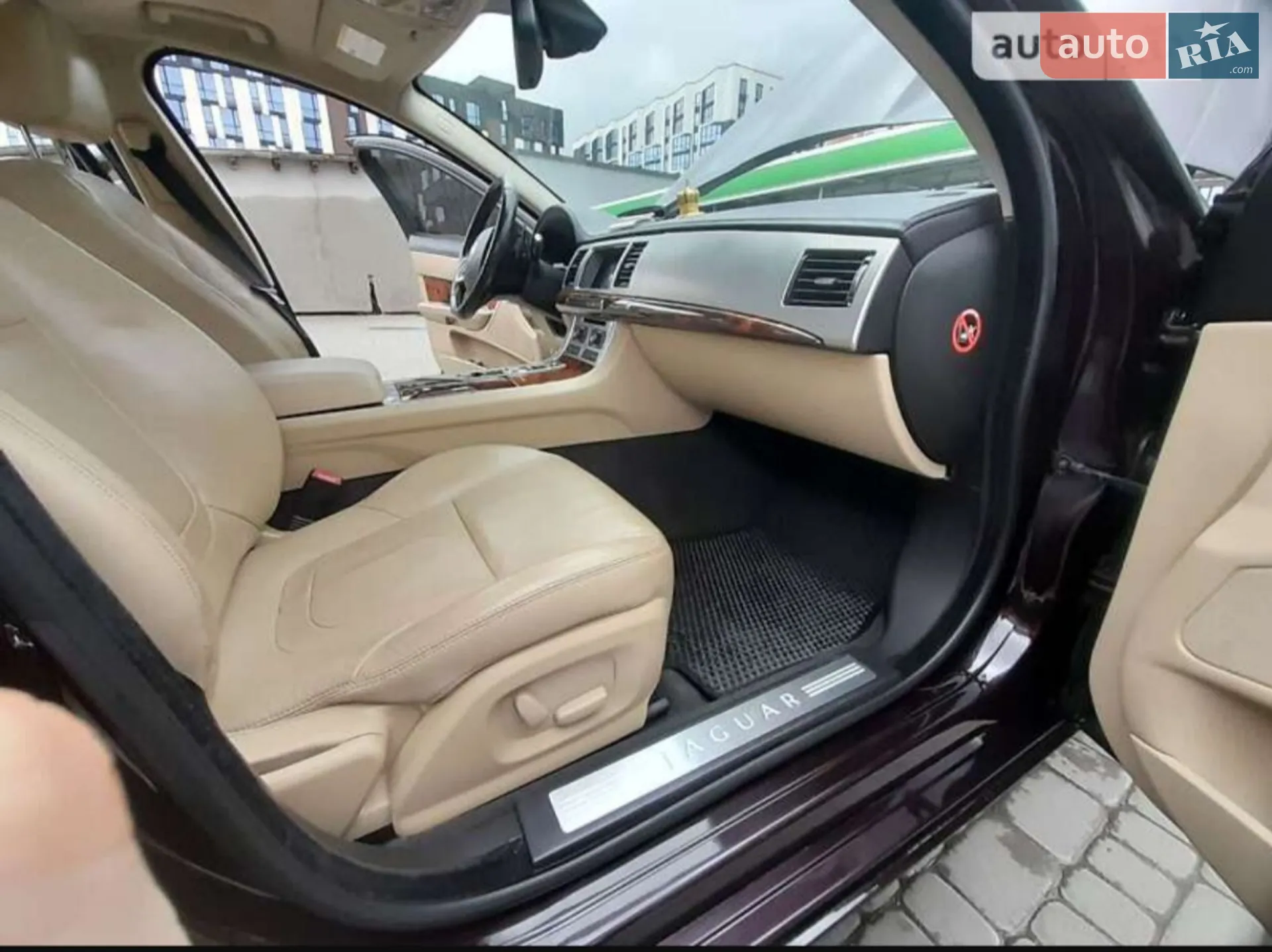 2012 Jaguar XF - мініатюра 48