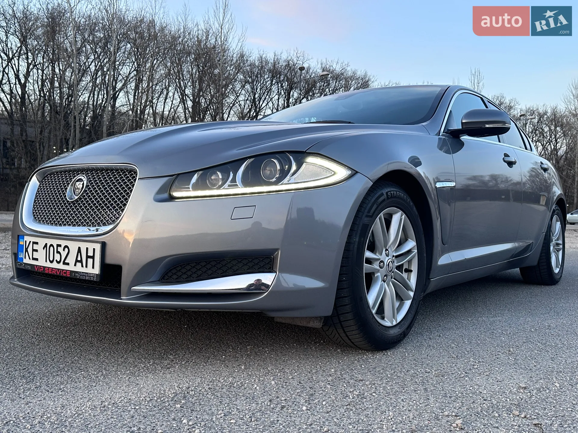 2012 Jaguar XF - мініатюра 10