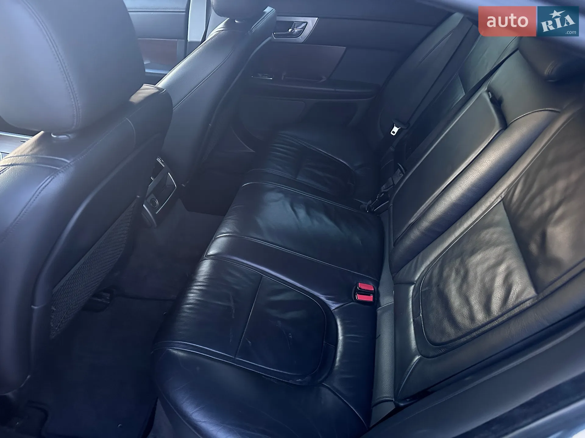 2012 Jaguar XF - мініатюра 27