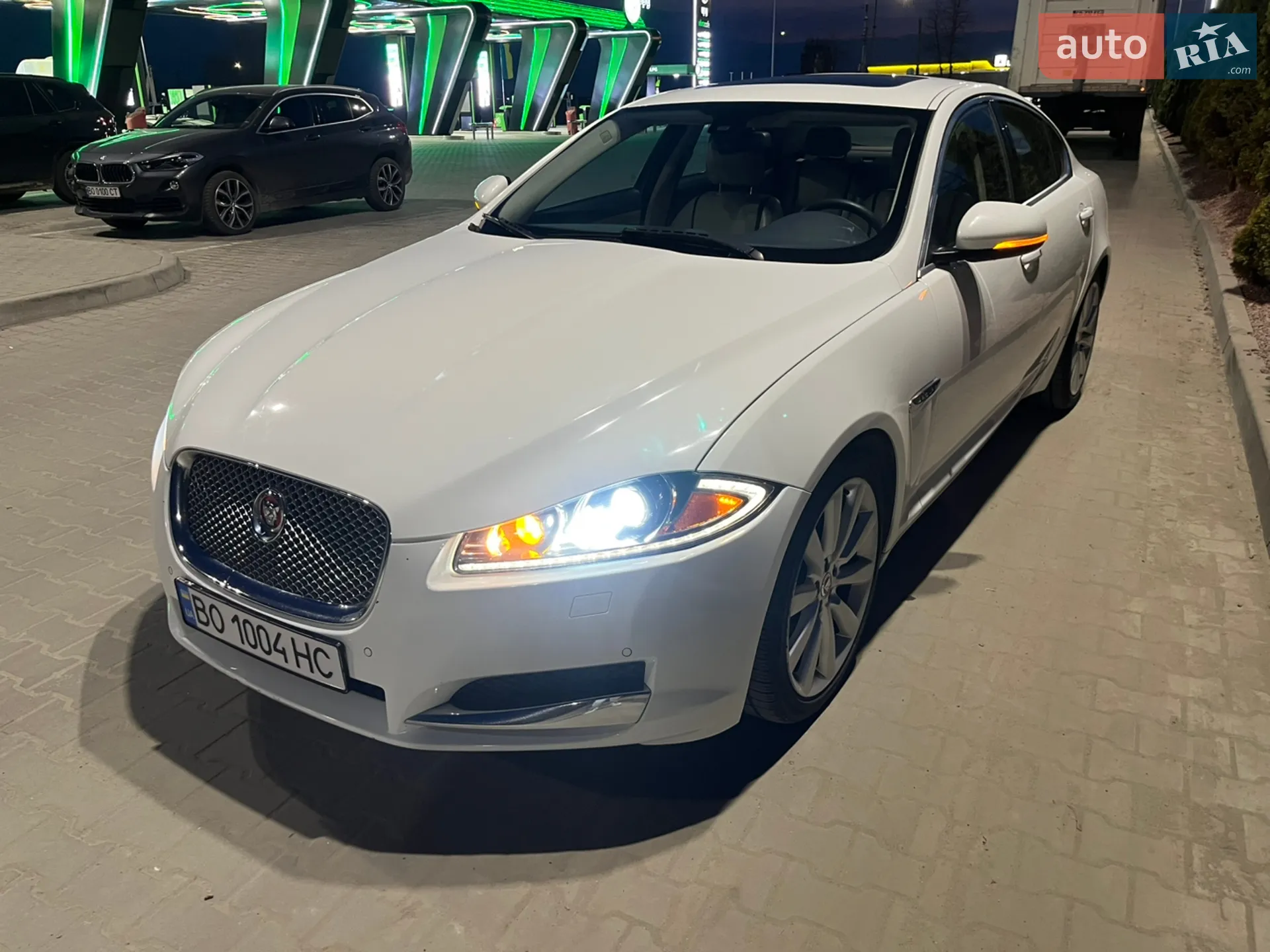 2014 Jaguar XF - мініатюра 2