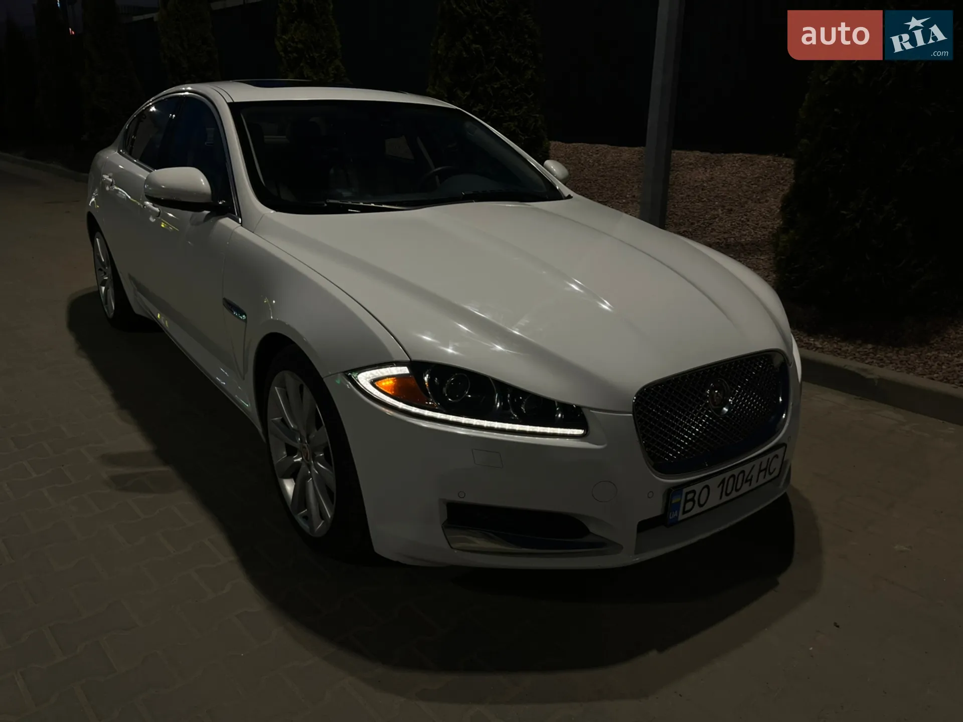 2014 Jaguar XF - мініатюра 3