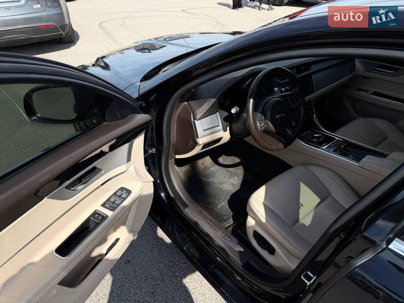 Седан Jaguar XF 2016 в Кривом Роге фото 36 Седан Jaguar XF 2016 в Кривом Роге