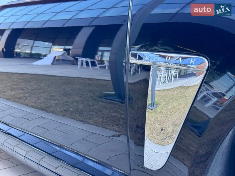 Седан Jaguar XF 2014 в Луцке