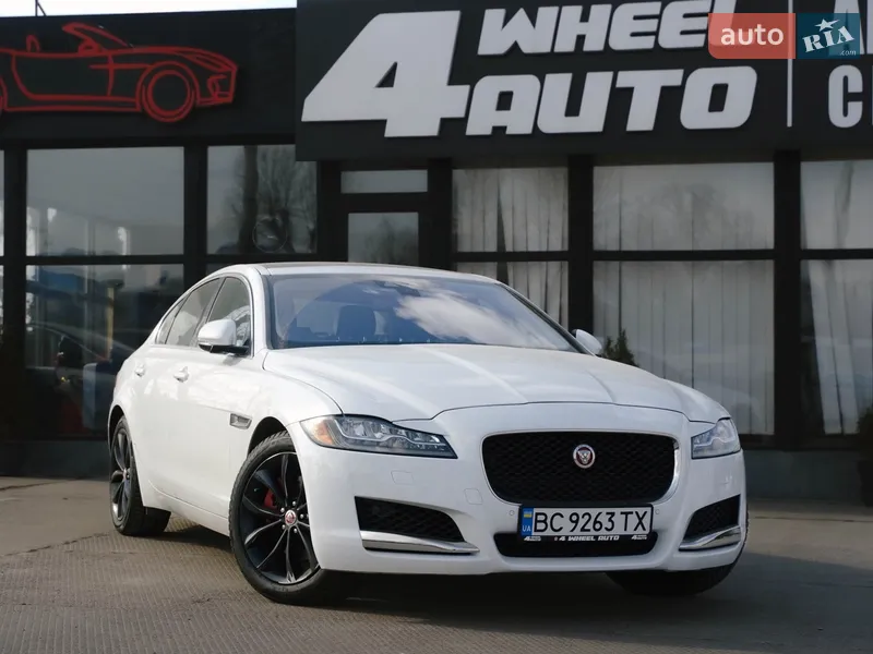 Jaguar XF