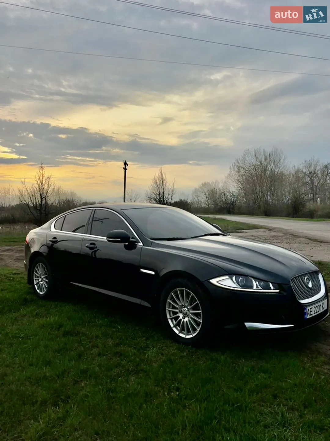 2012 Jaguar XF - мініатюра 2