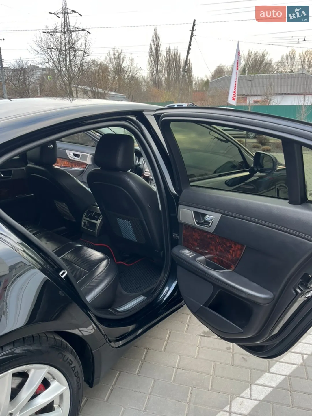 2011 Jaguar XF - мініатюра 16