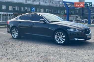 Седан Jaguar XF 2013 в Дніпрі