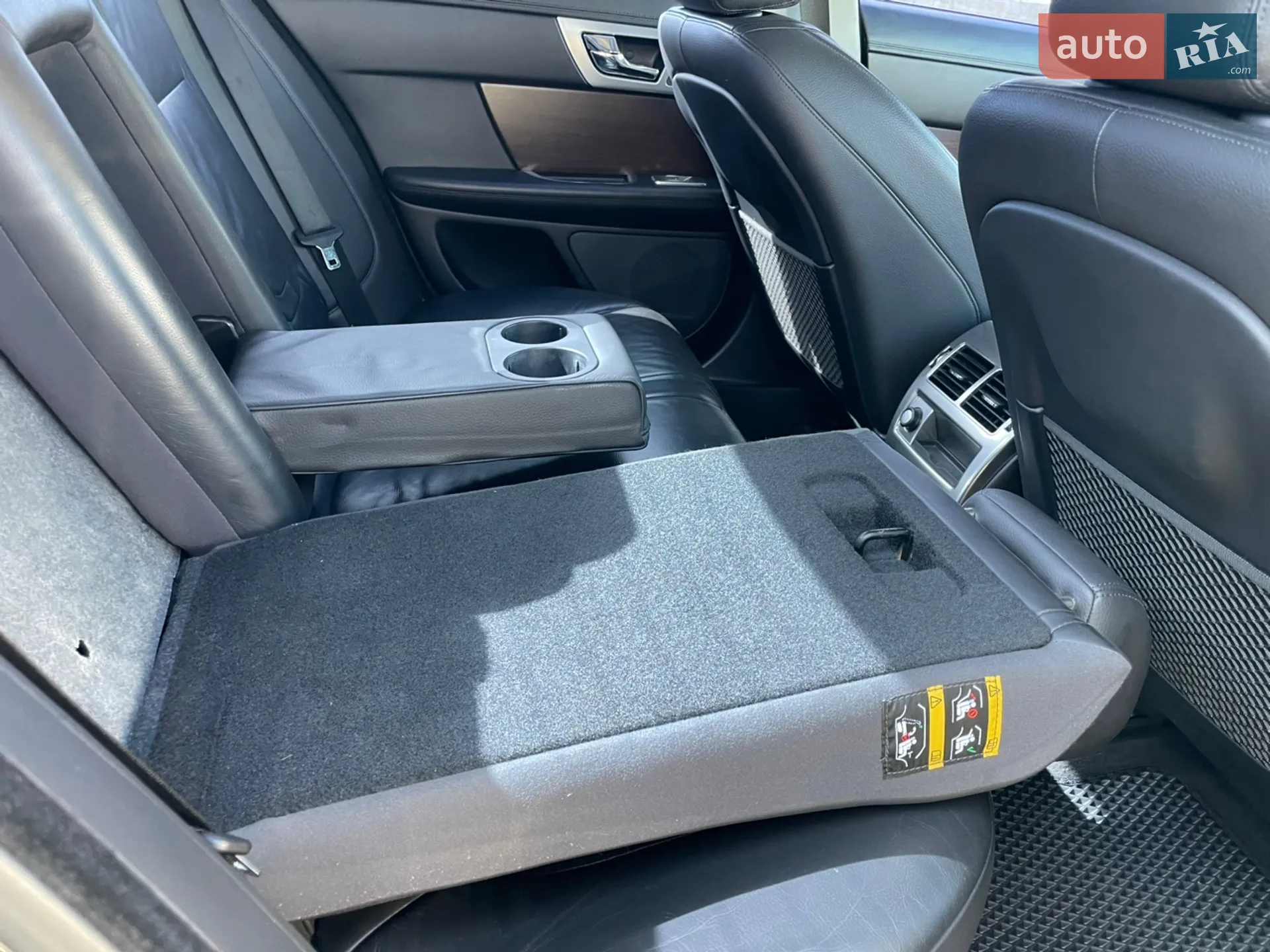 2013 Jaguar XF - мініатюра 42