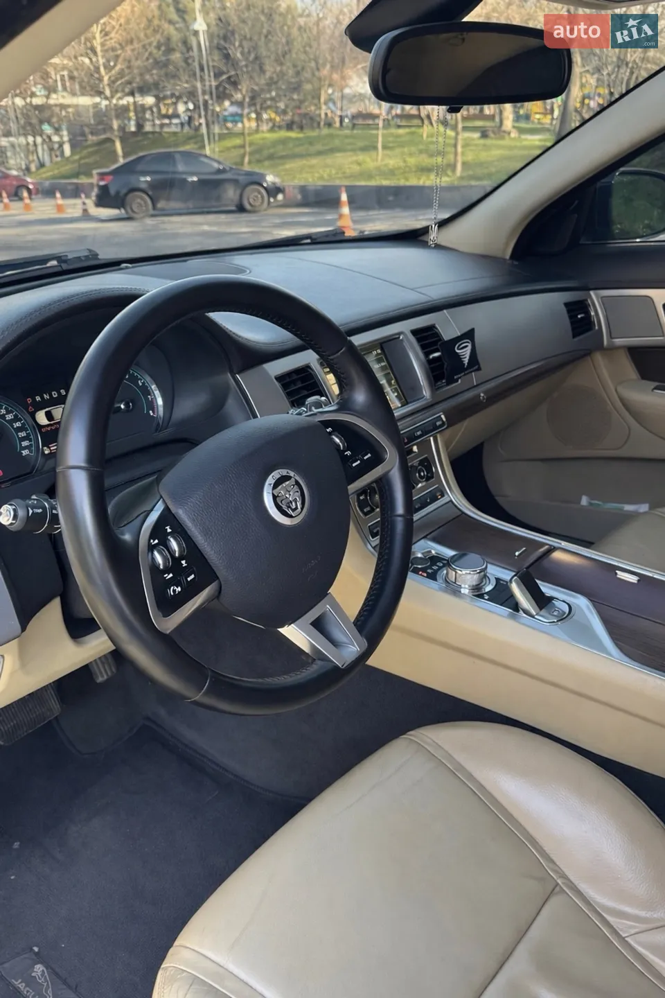 2013 Jaguar XF - мініатюра 7