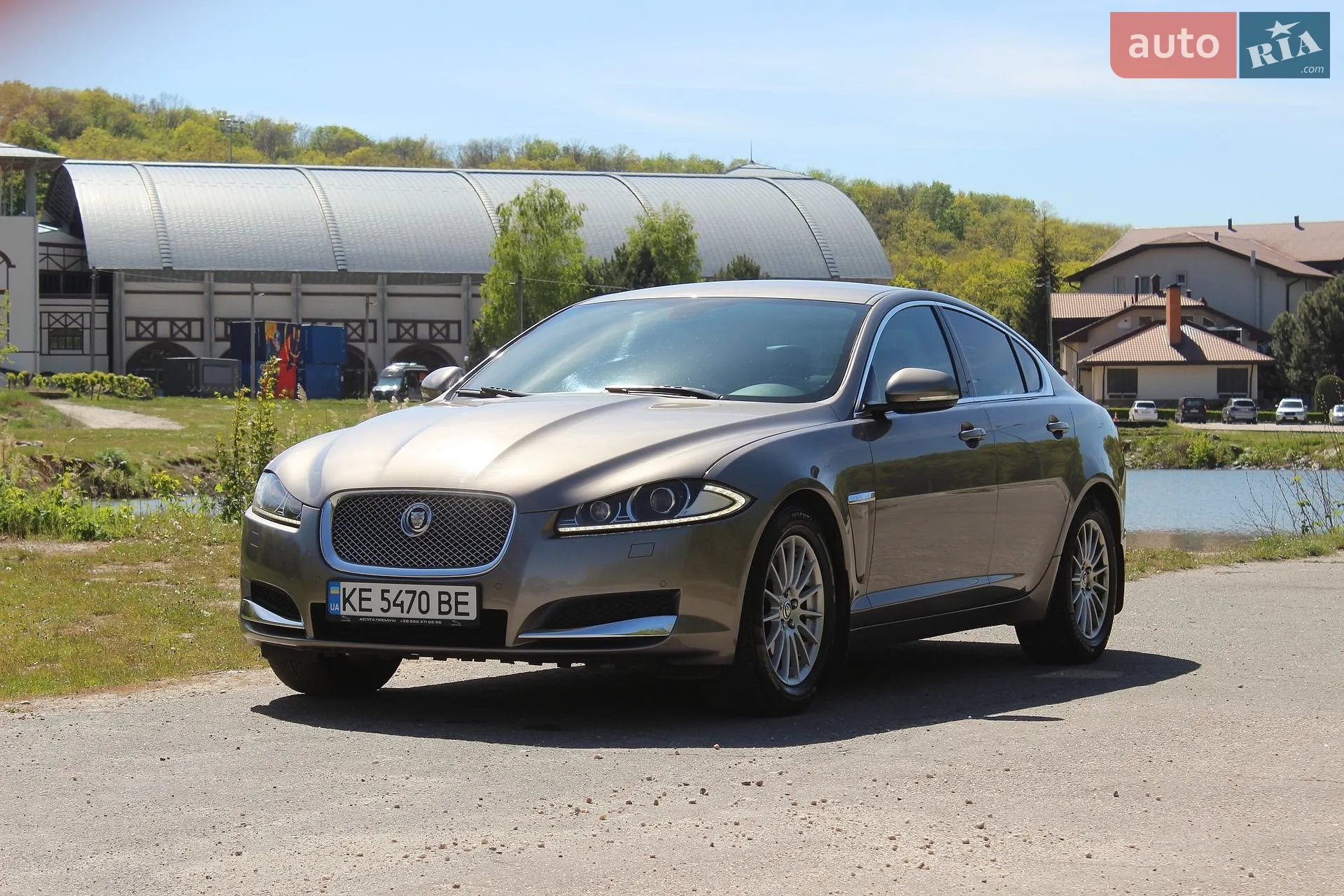 2012 Jaguar XF - мініатюра 4