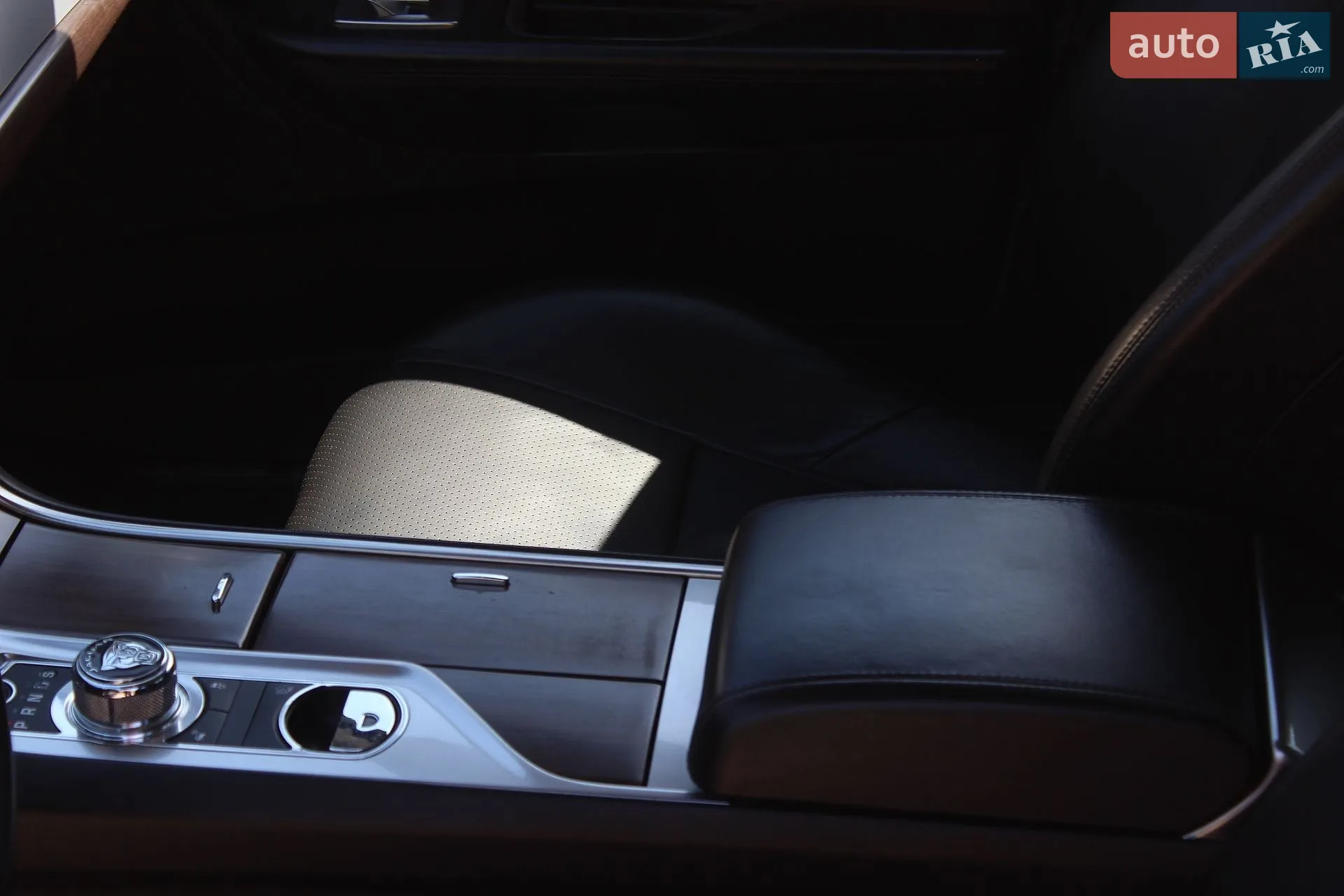 2012 Jaguar XF - мініатюра 20