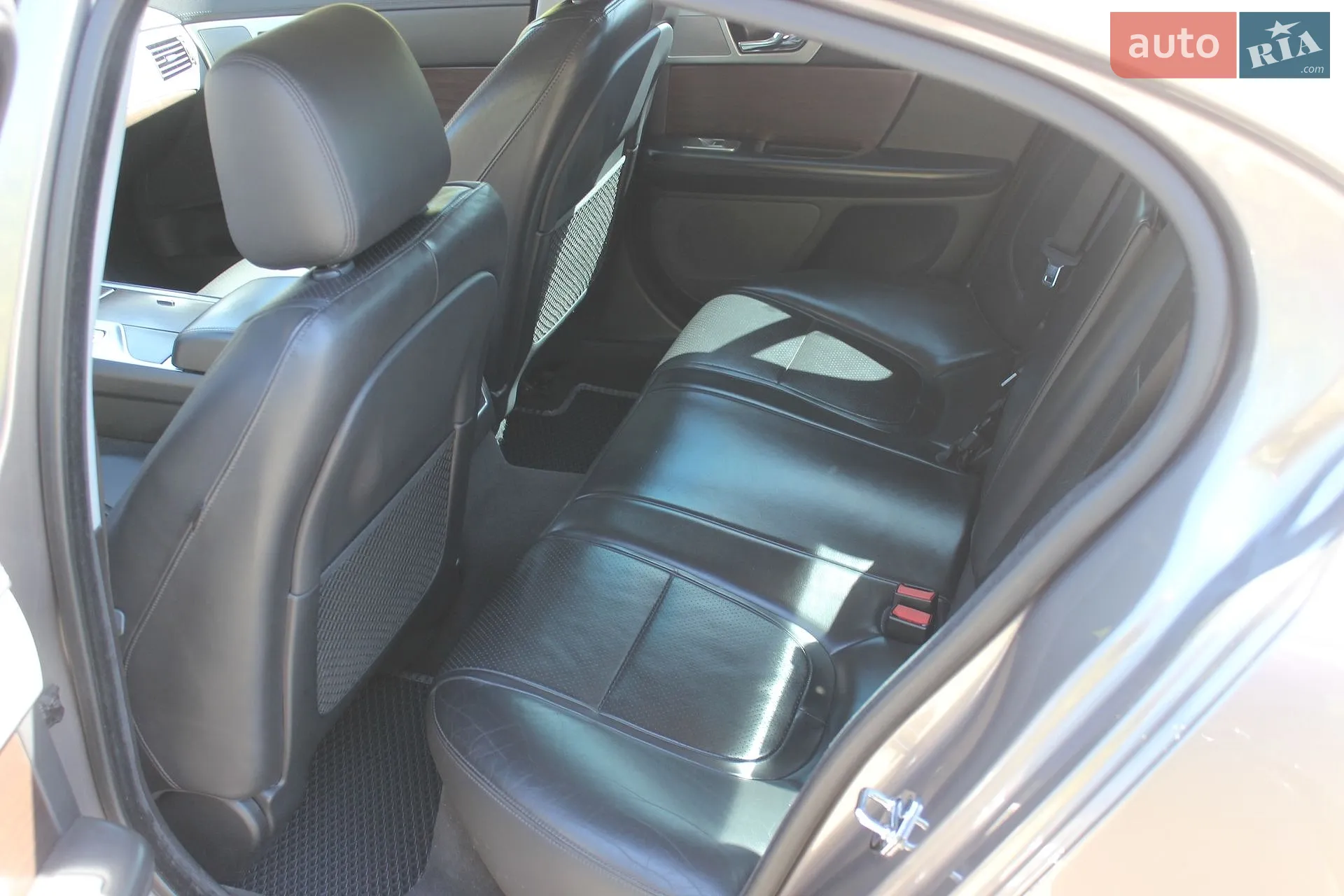 2012 Jaguar XF - мініатюра 22
