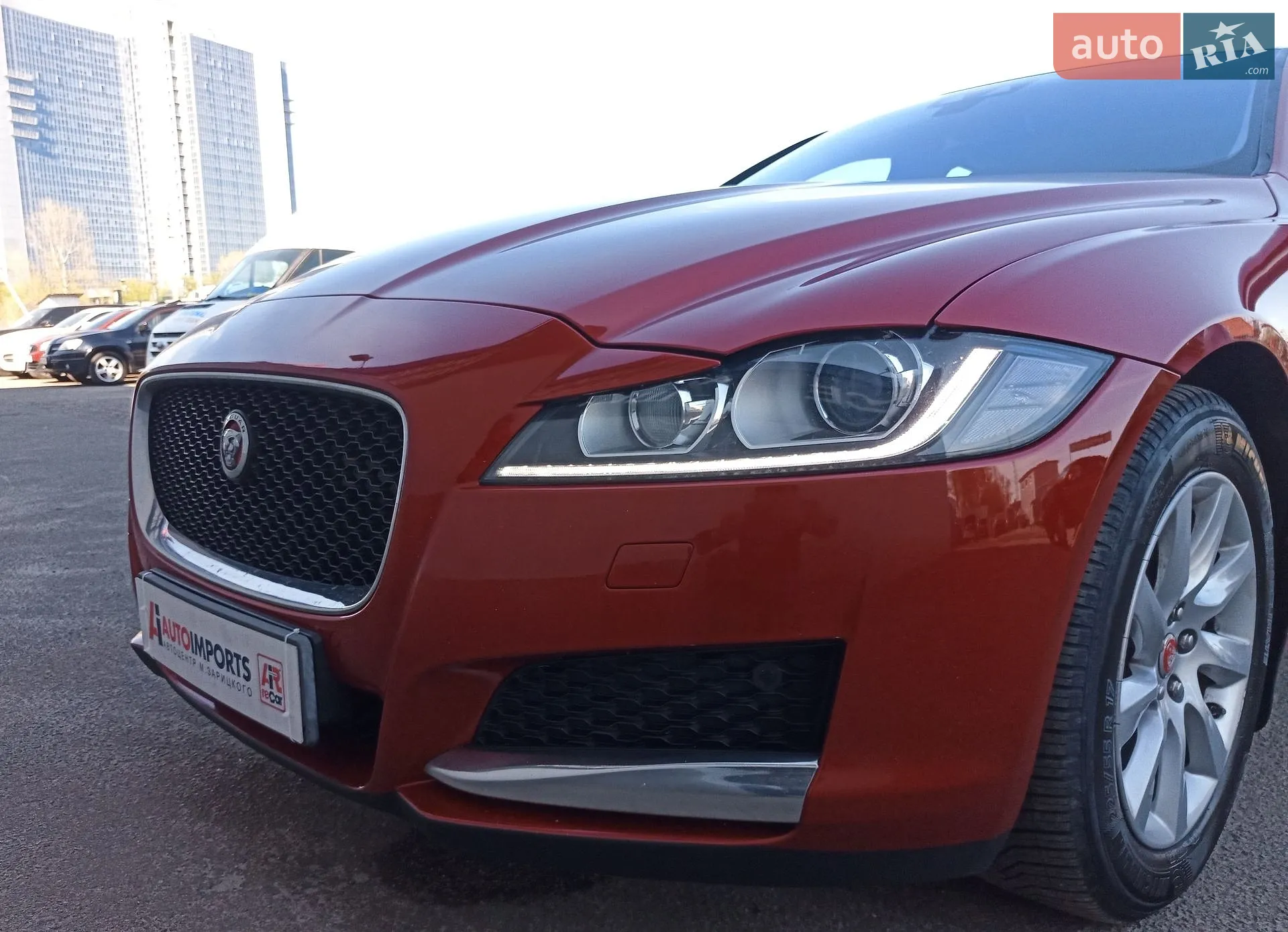 2017 Jaguar XF - мініатюра 3