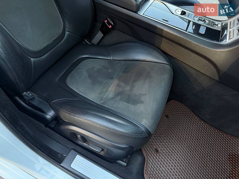 Седан Jaguar XF 2012 в Киеве