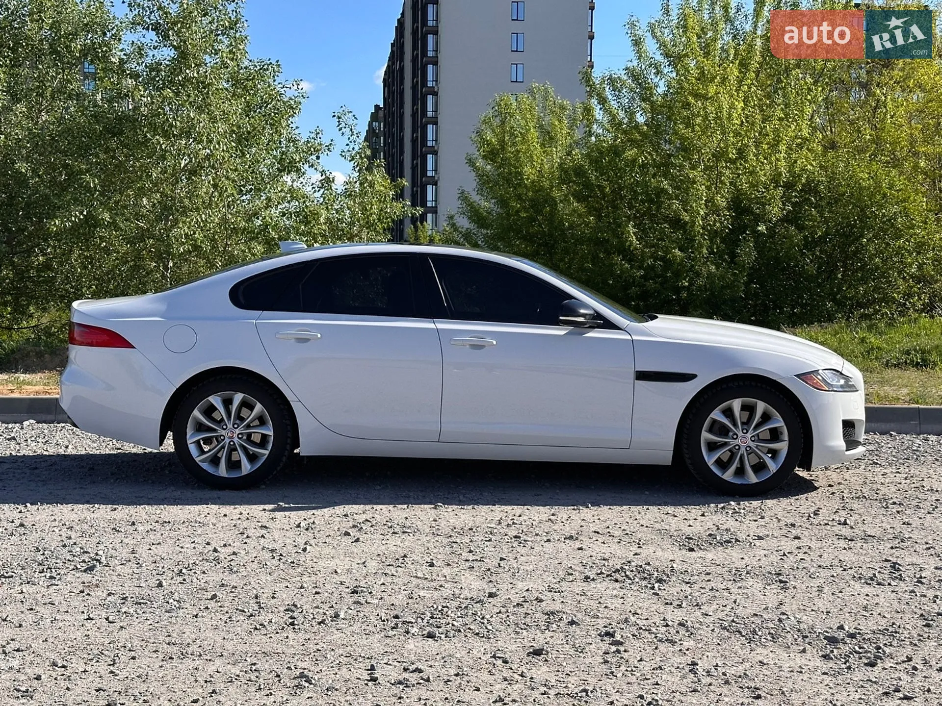 2016 Jaguar XF - мініатюра 10