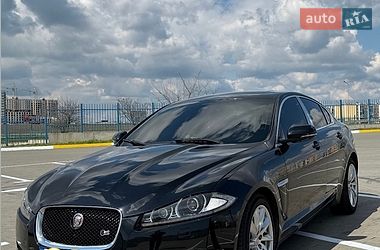 Седан Jaguar XF 2015 в Одесі
