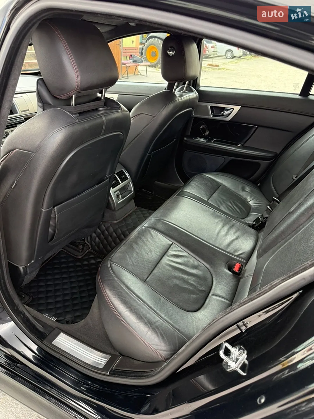 2015 Jaguar XF - мініатюра 16