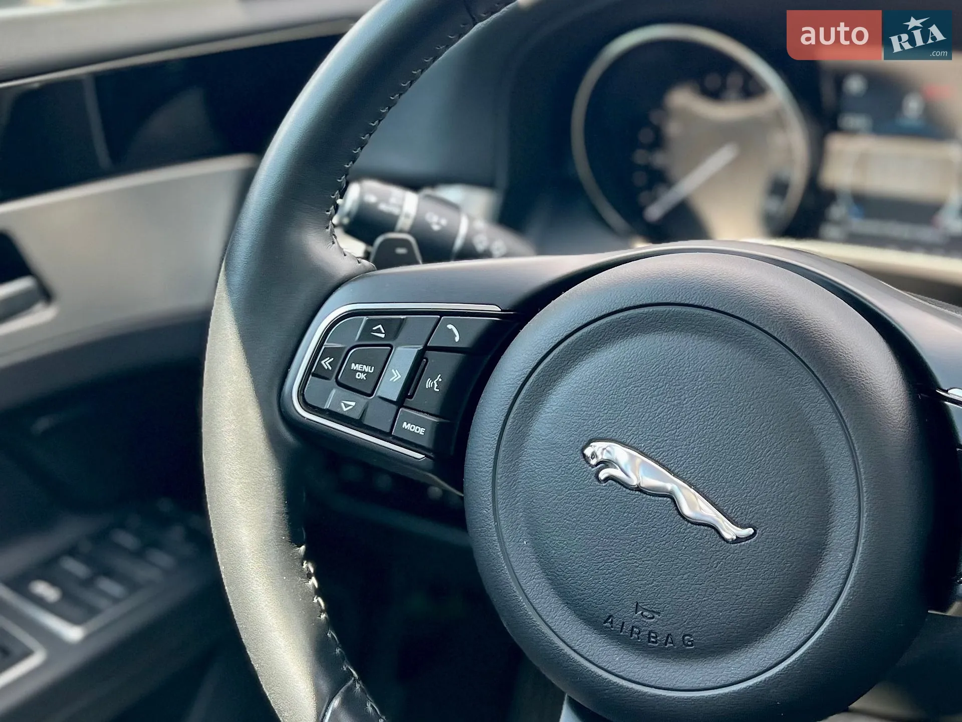 2018 Jaguar XF - мініатюра 37