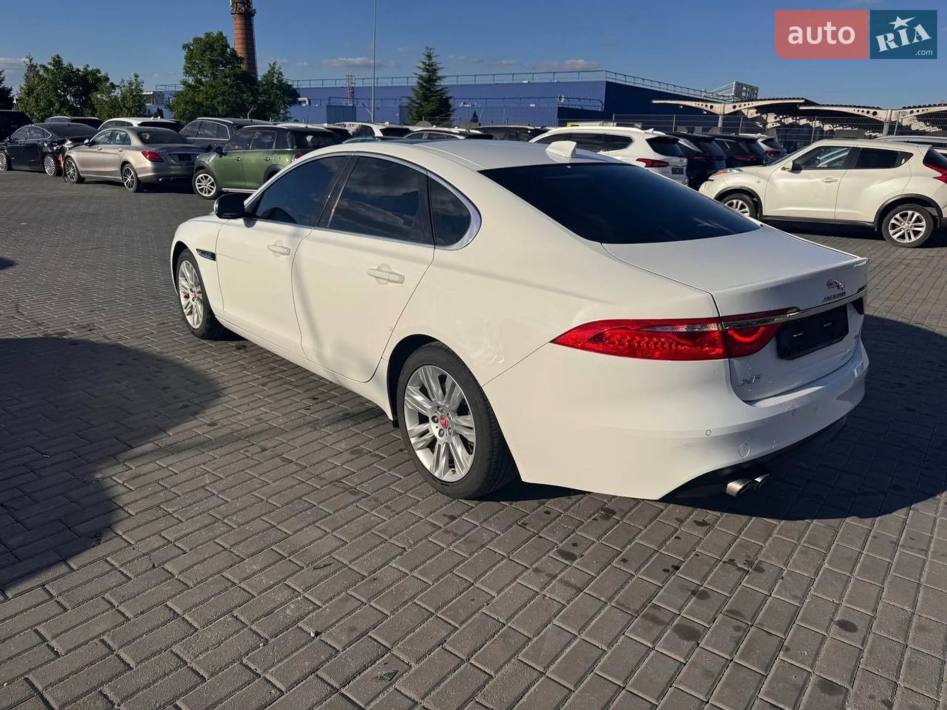 2016 Jaguar XF - мініатюра 9