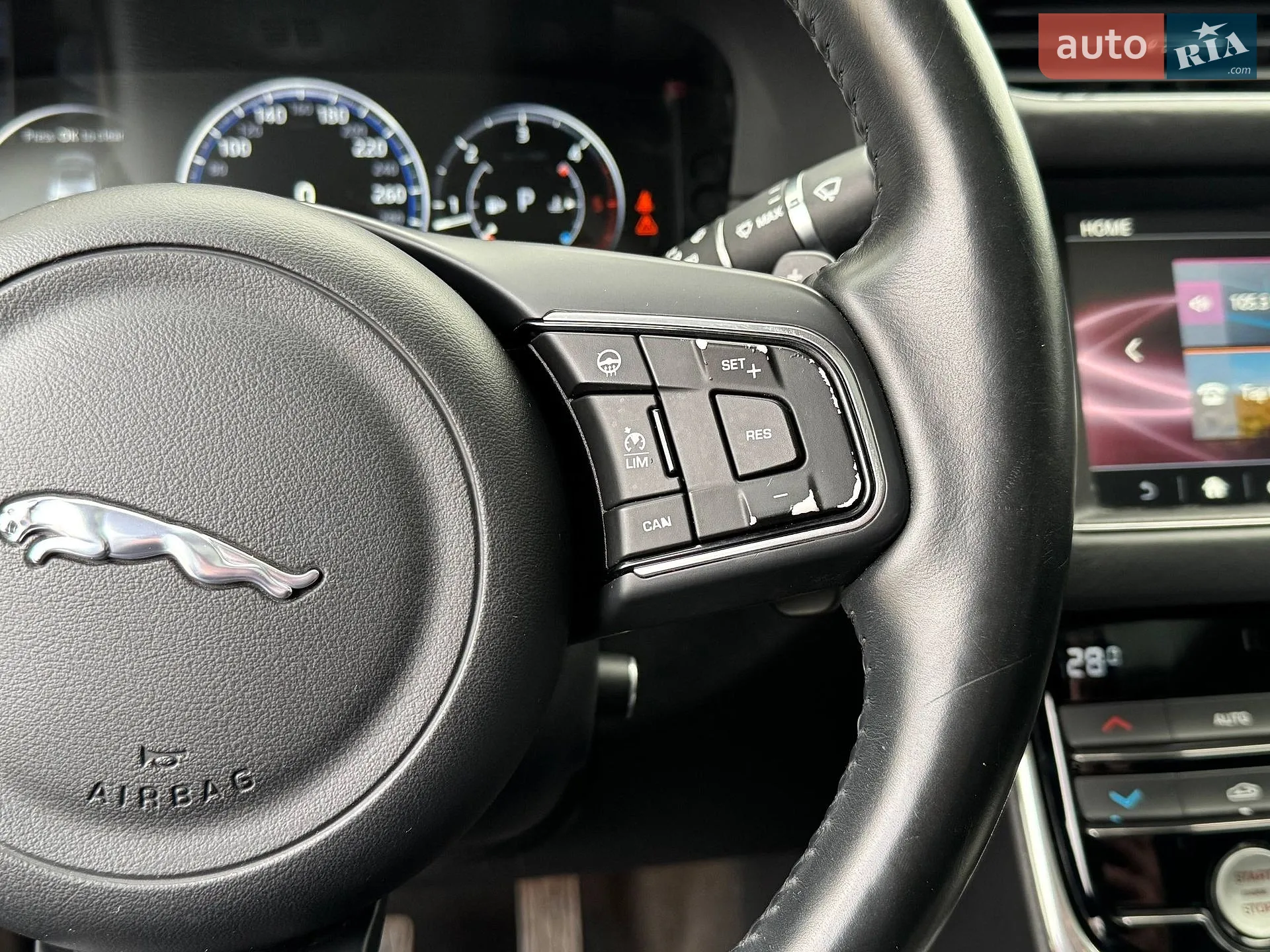 2016 Jaguar XF - мініатюра 20
