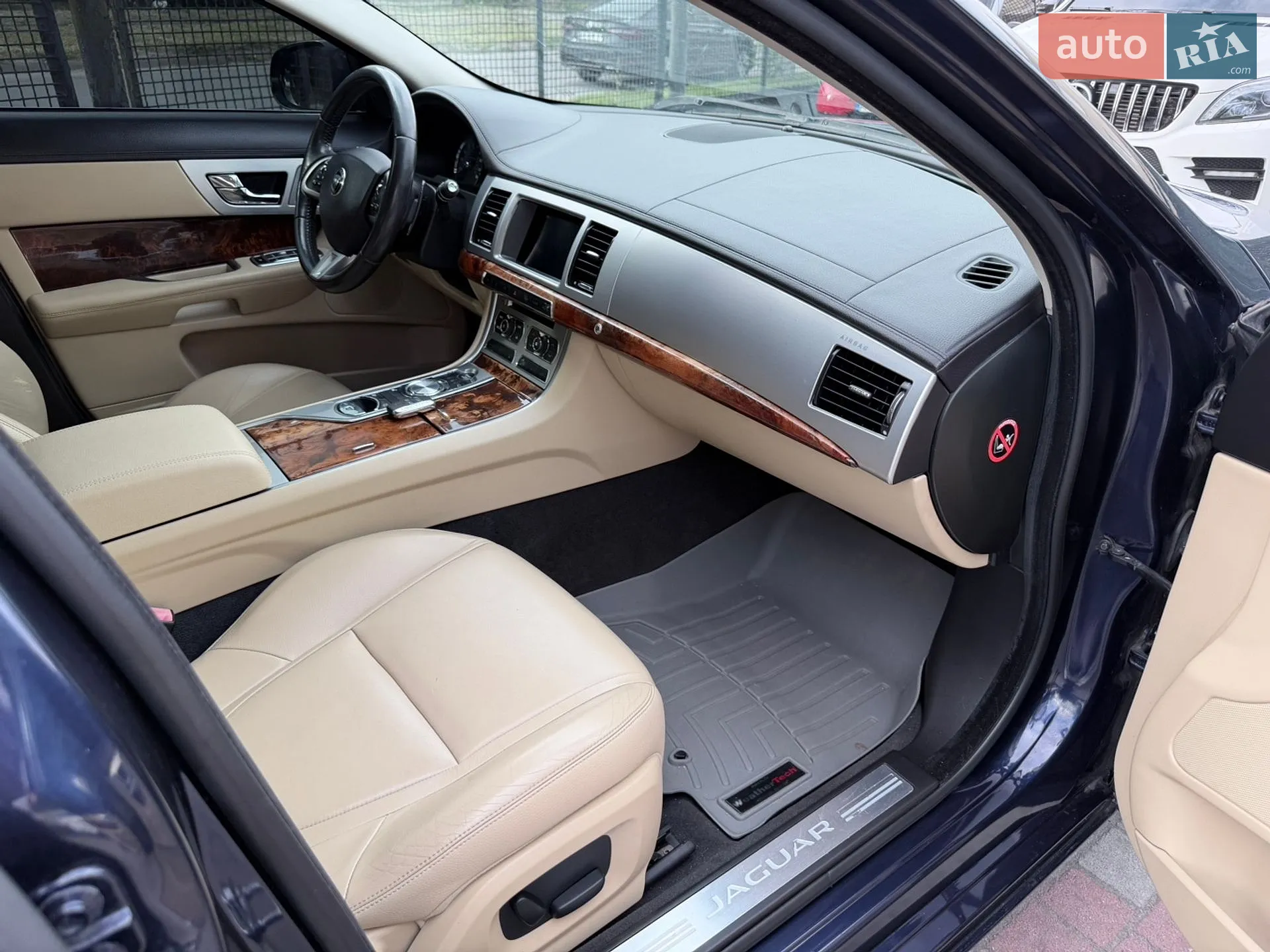 2013 Jaguar XF - мініатюра 13