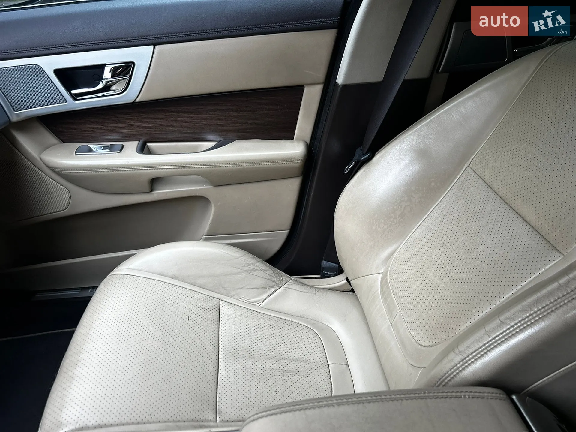 2012 Jaguar XF - мініатюра 32