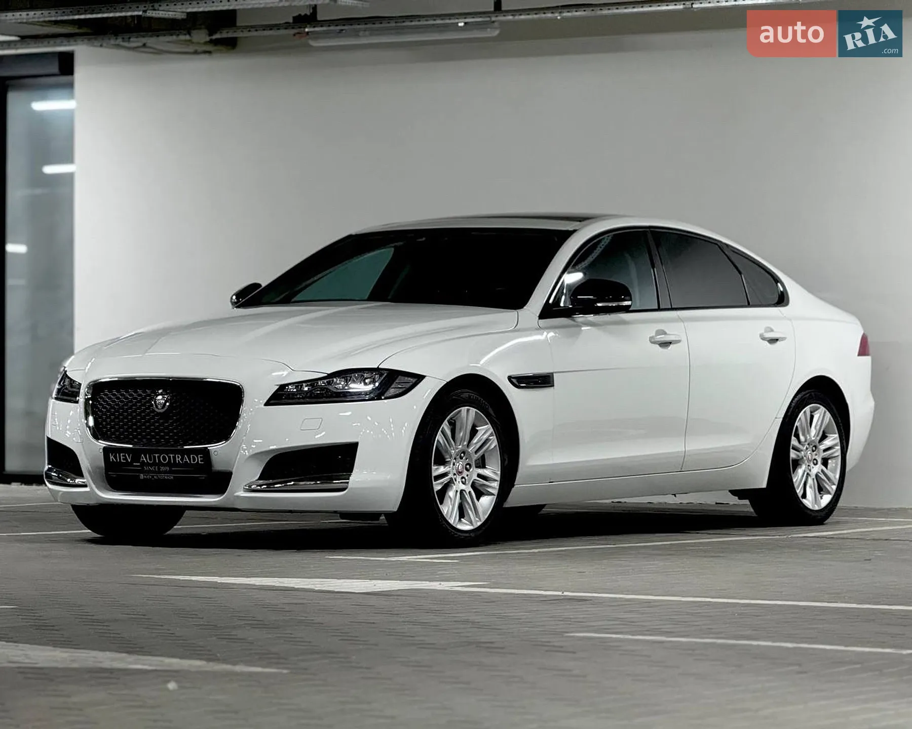 2016 Jaguar XF - мініатюра 7
