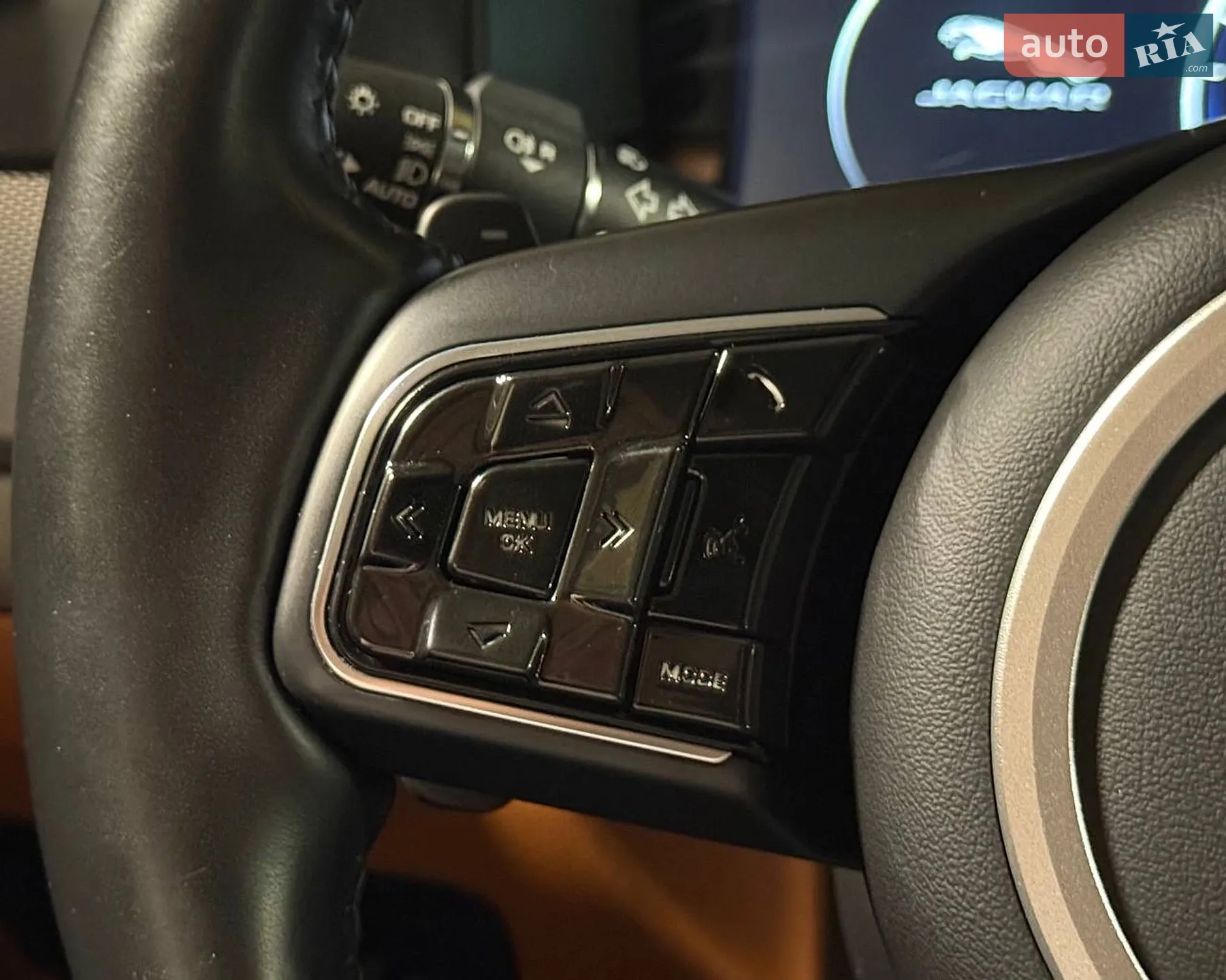 2016 Jaguar XF - мініатюра 32