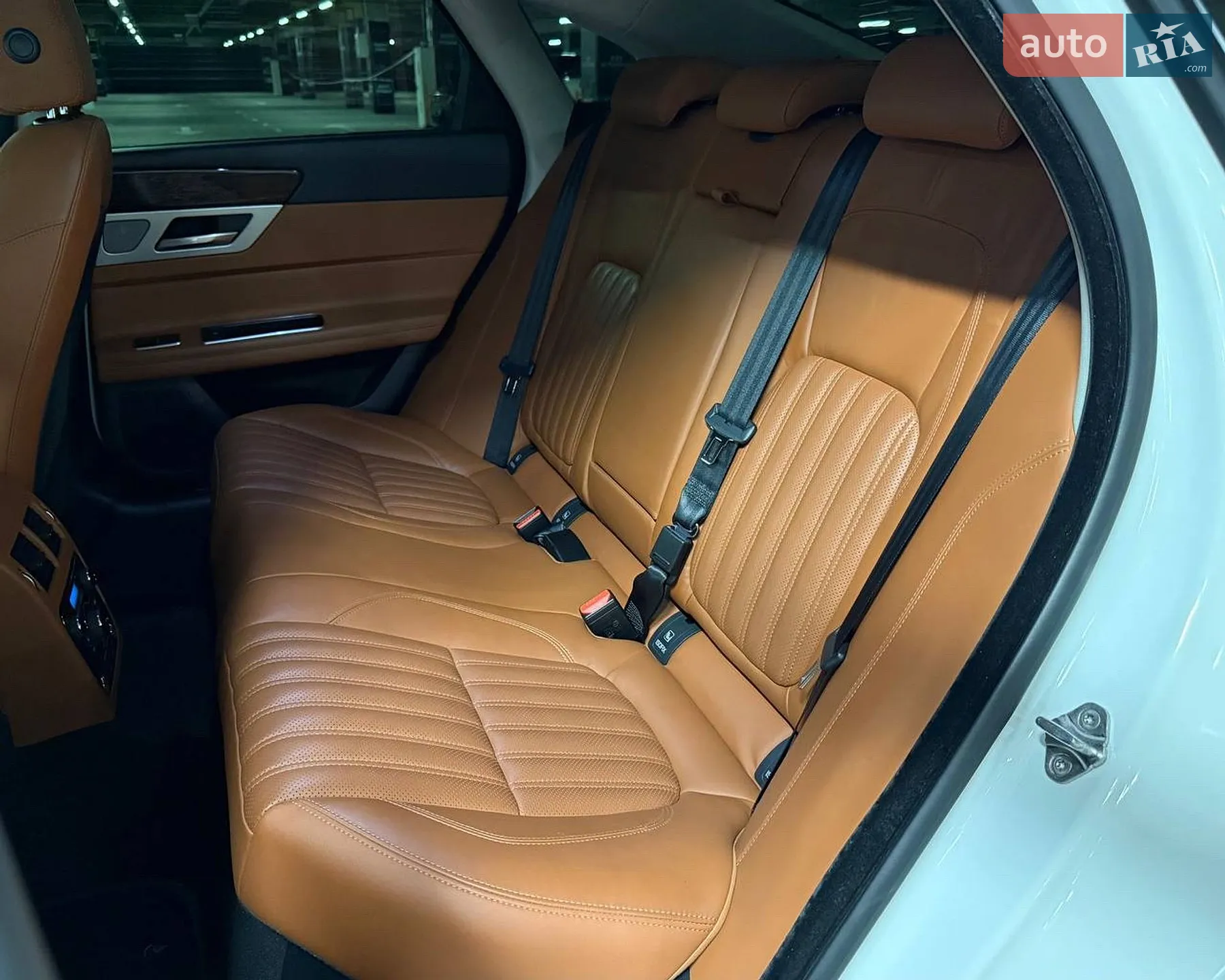 2016 Jaguar XF - мініатюра 38