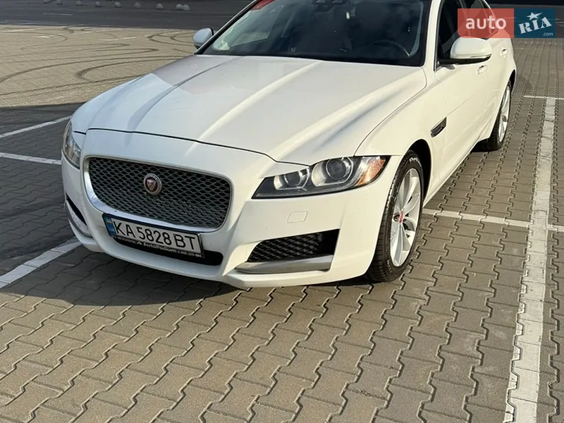 Jaguar XF