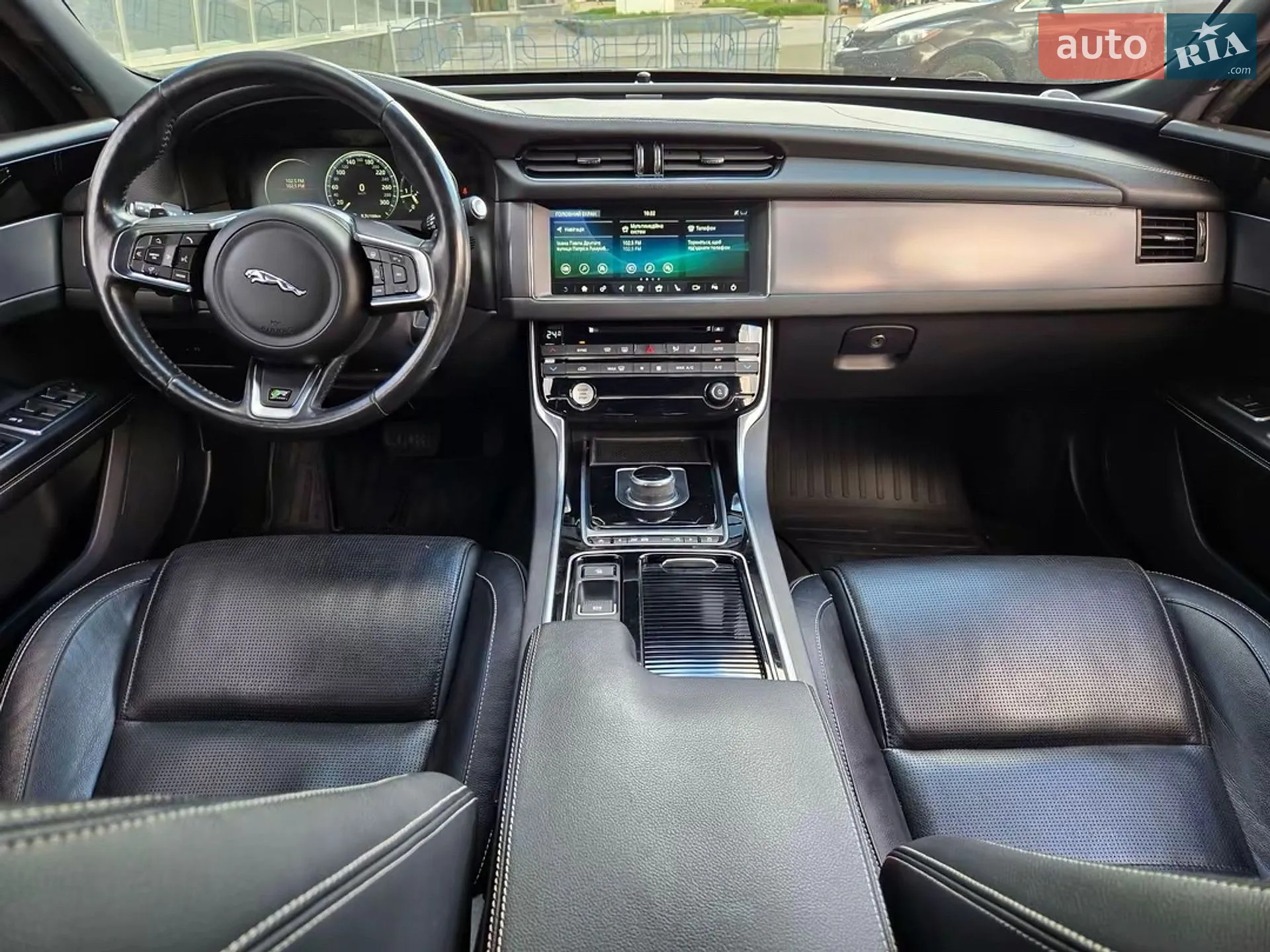 2016 Jaguar XF - мініатюра 15