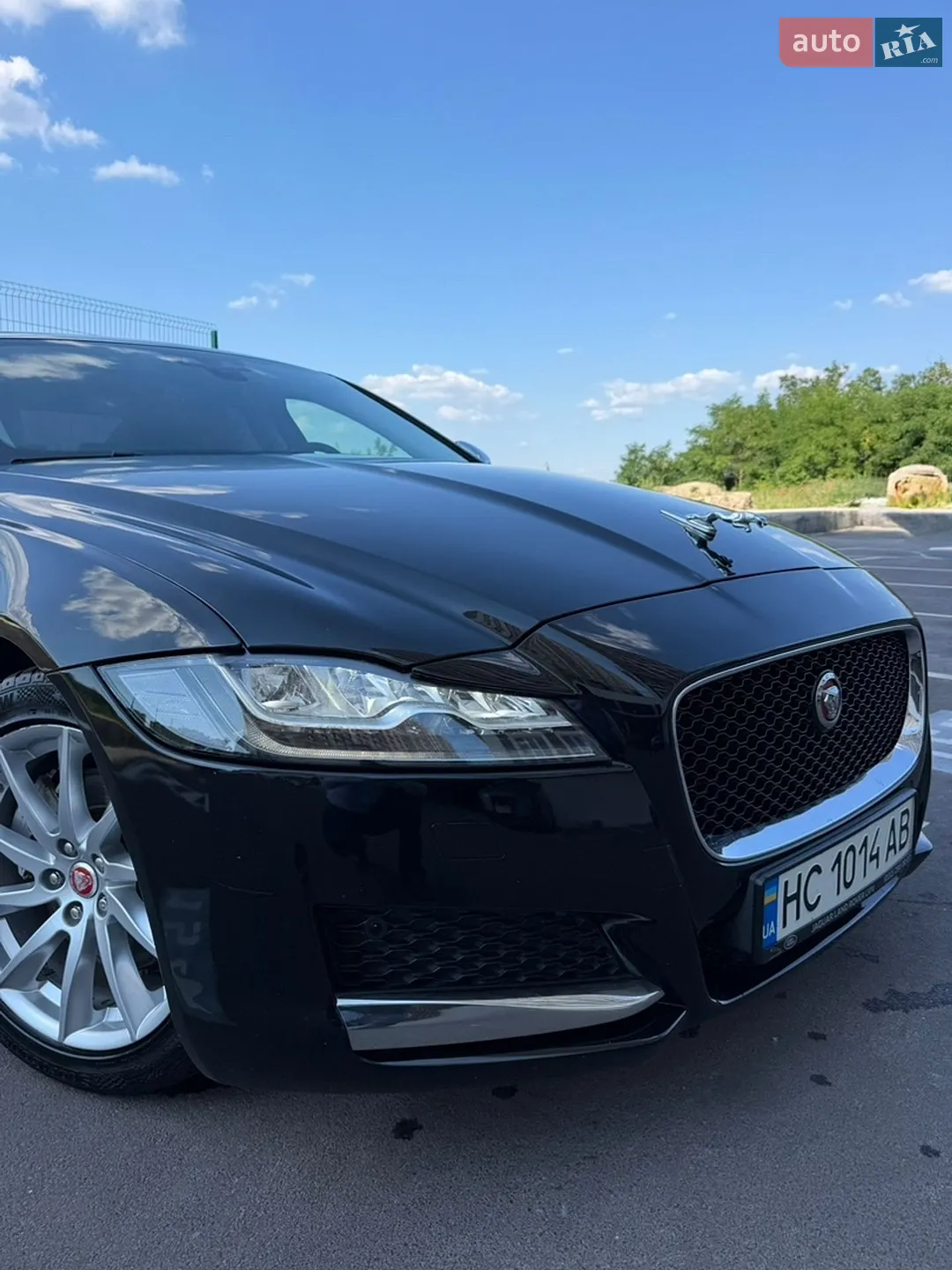 2016 Jaguar XF - мініатюра 2