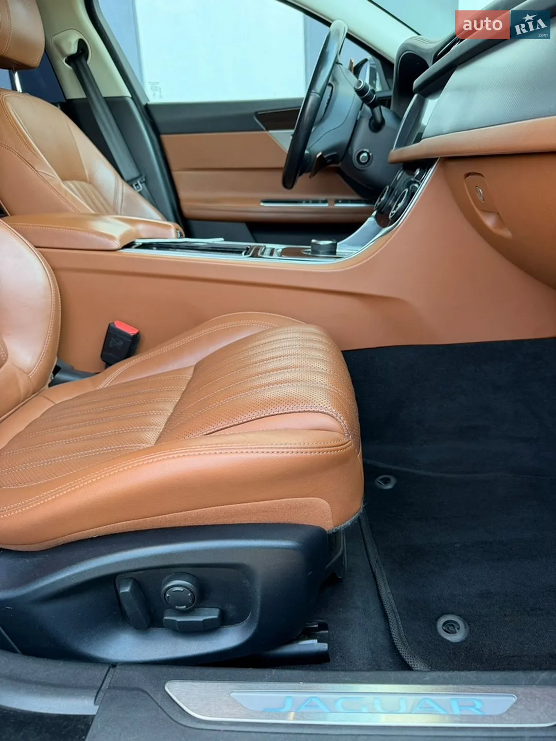 2016 Jaguar XF - мініатюра 36