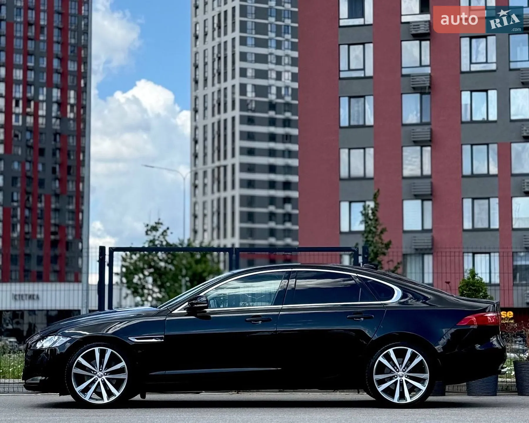 2016 Jaguar XF - мініатюра 11
