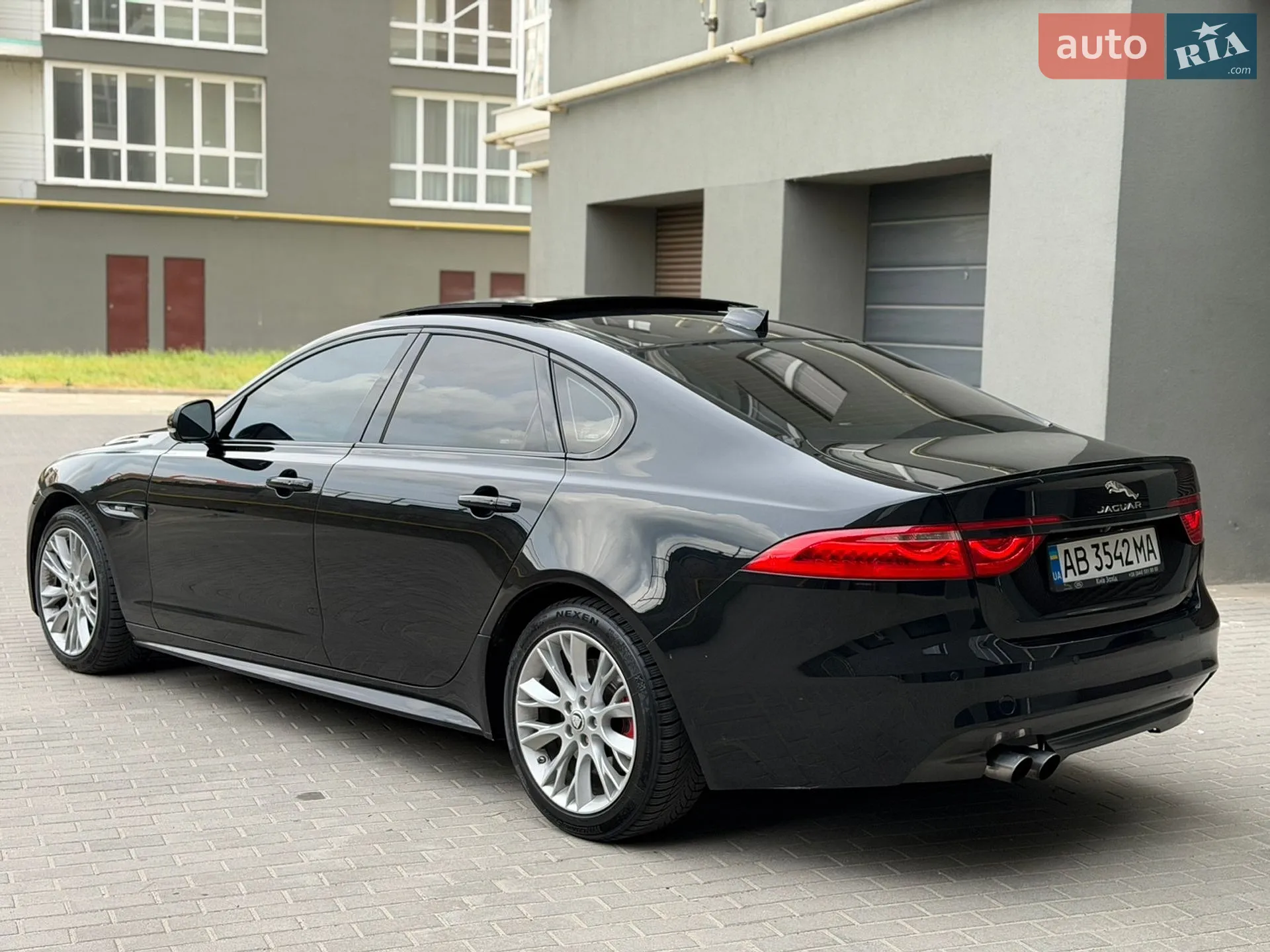2016 Jaguar XF - мініатюра 21
