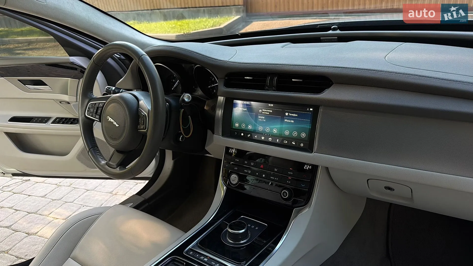 2018 Jaguar XF - мініатюра 10