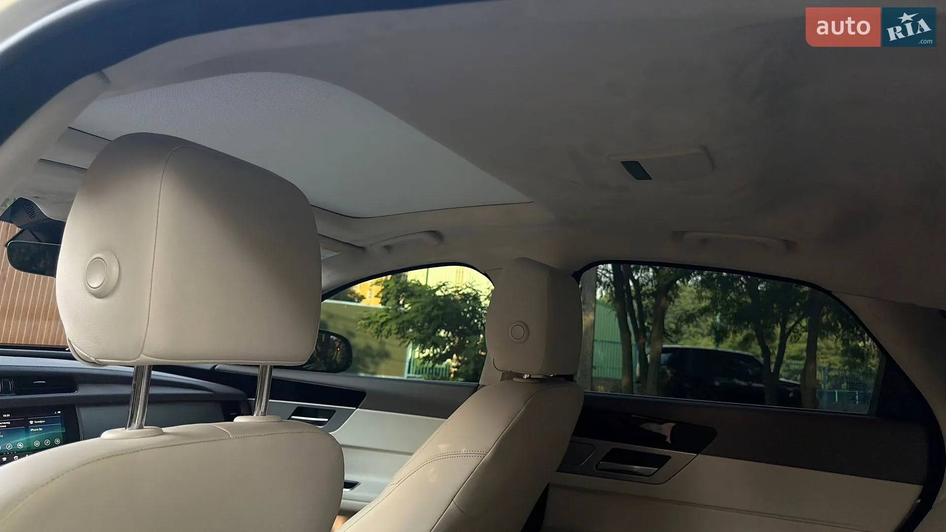 2018 Jaguar XF - мініатюра 16
