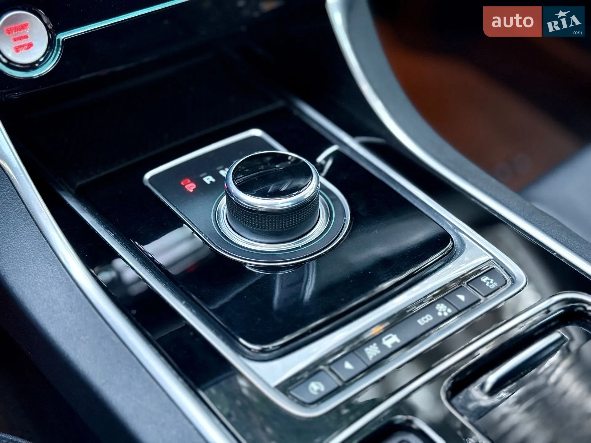 2016 Jaguar XF - мініатюра 25