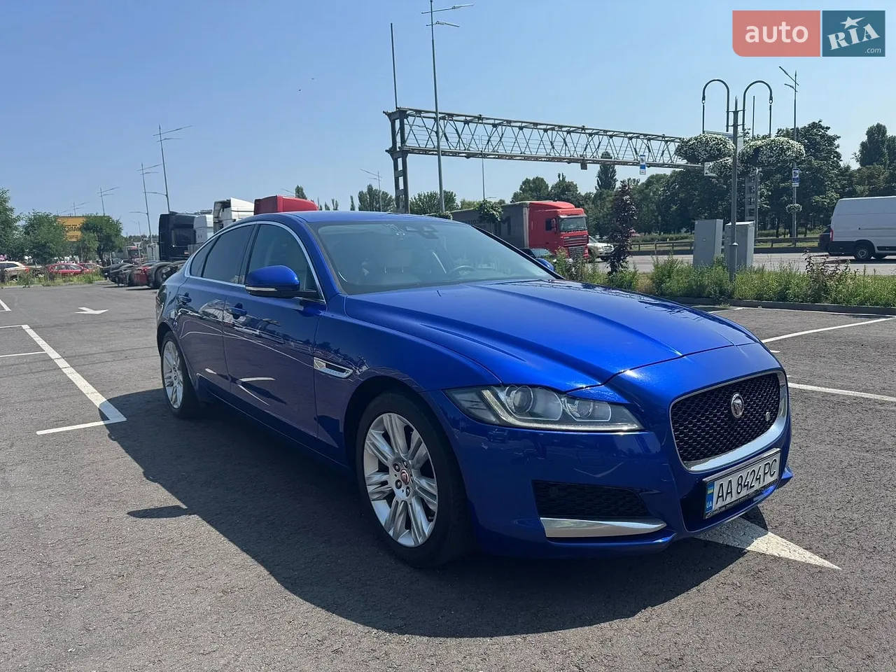 2016 Jaguar XF - мініатюра 14