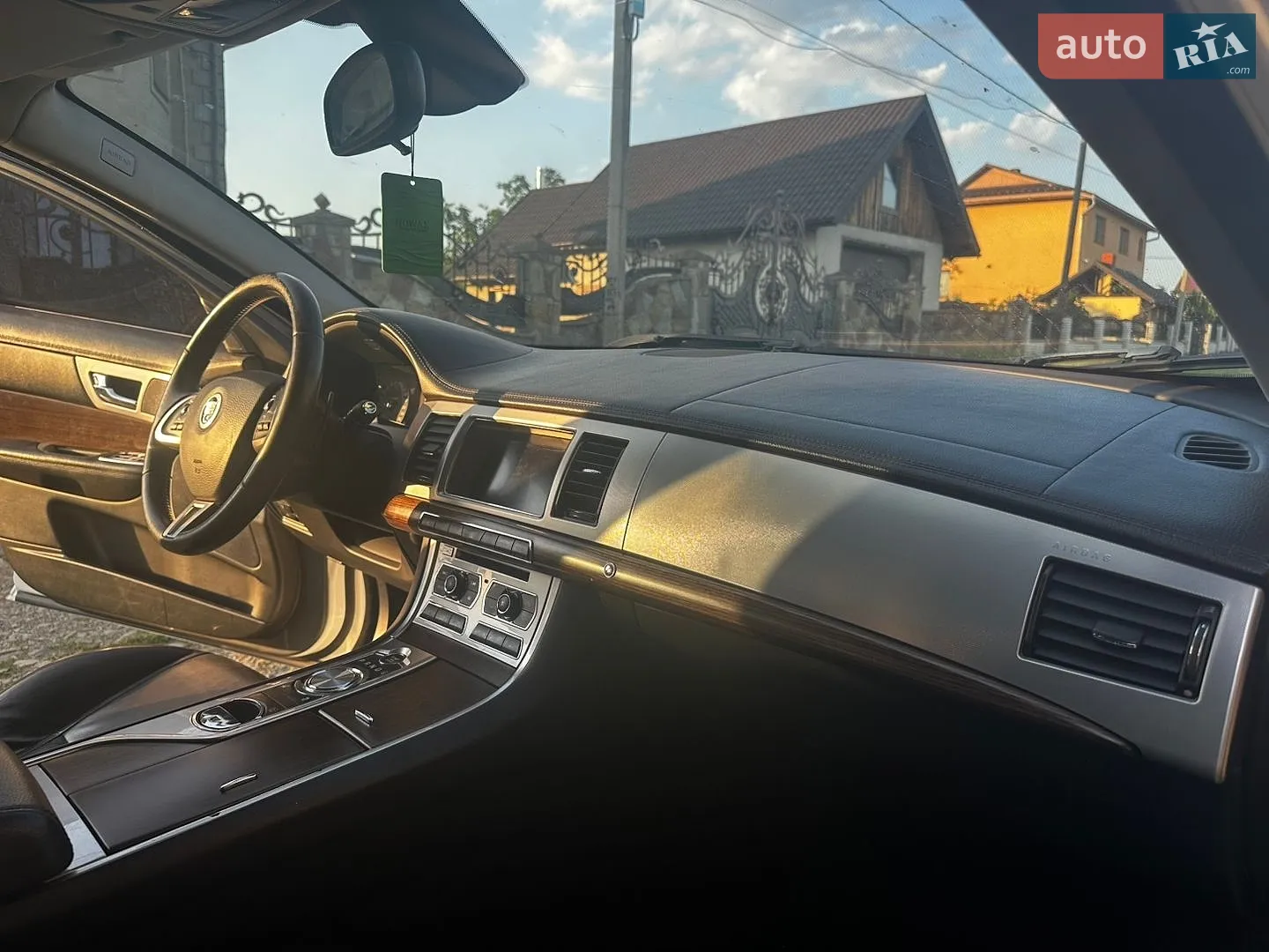 2013 Jaguar XF - мініатюра 28