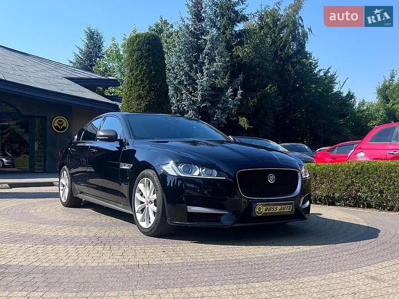 Jaguar XF