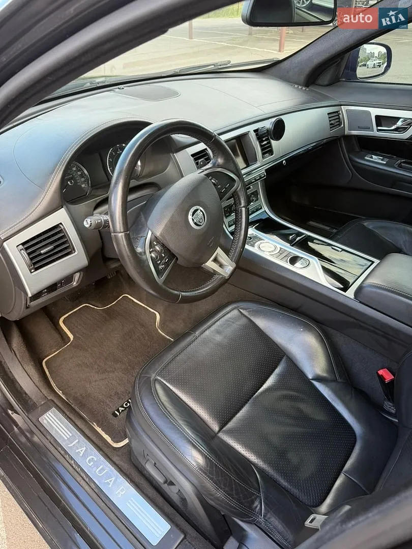 2013 Jaguar XF - мініатюра 9