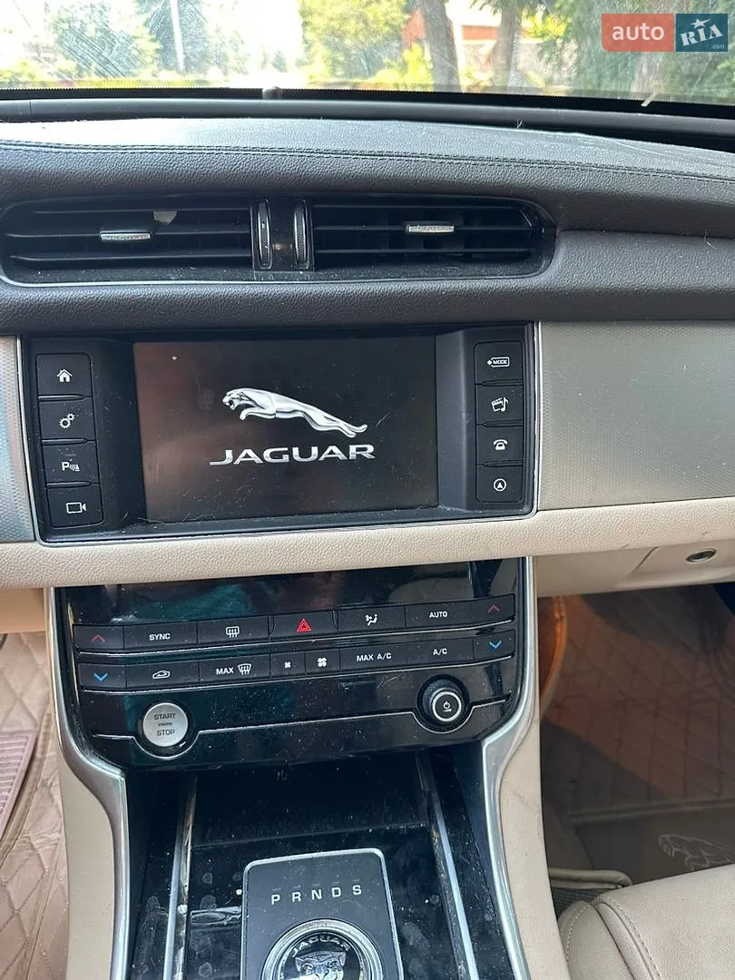 2017 Jaguar XF - мініатюра 7