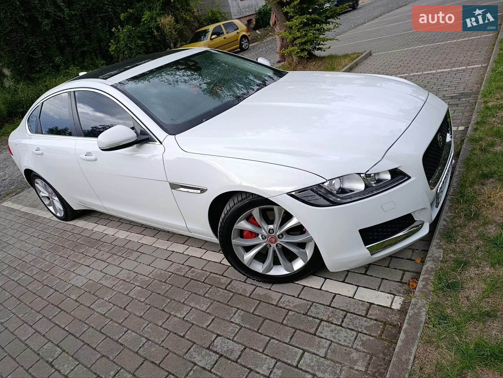 2017 Jaguar XF - мініатюра 30
