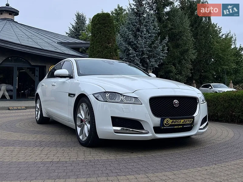 Jaguar XF