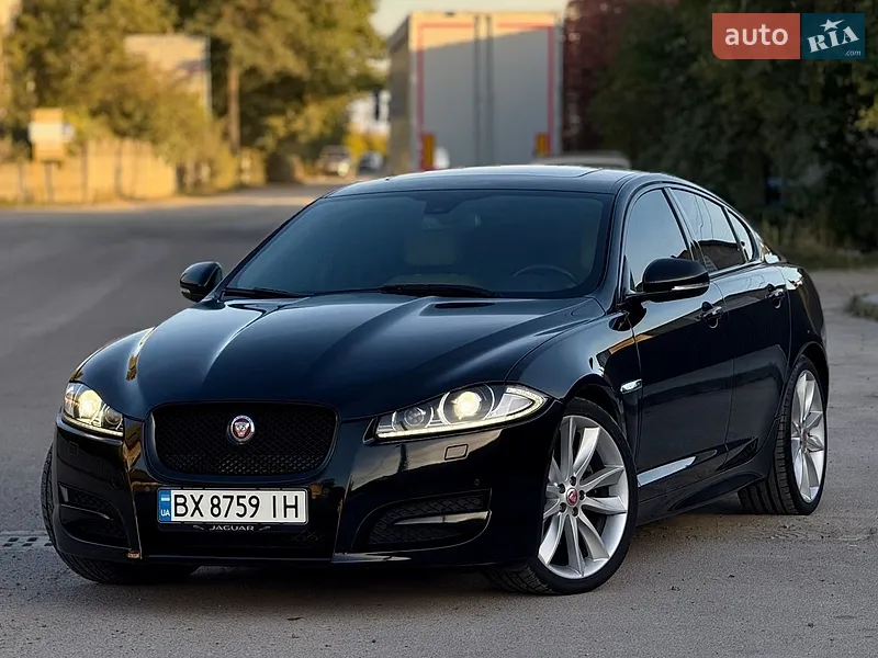 Jaguar XF