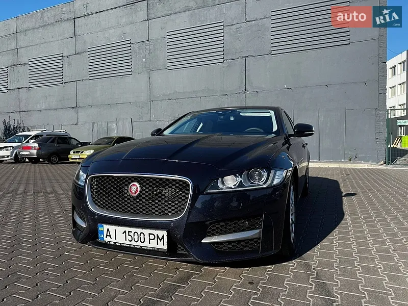 Jaguar XF