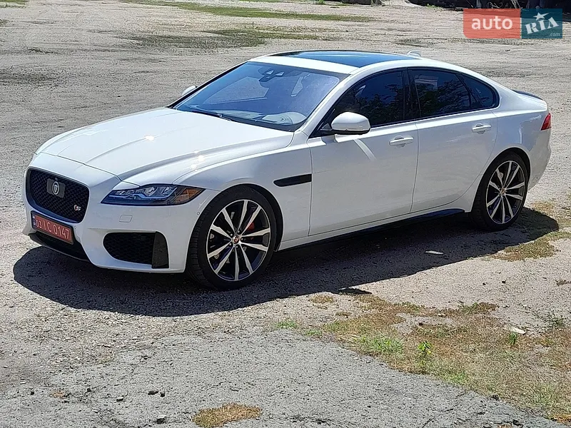 Jaguar XF