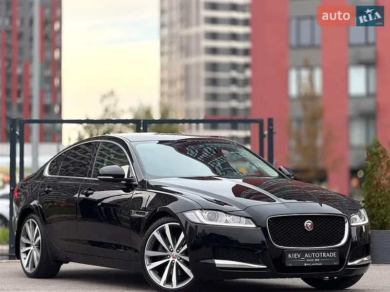 Jaguar XF